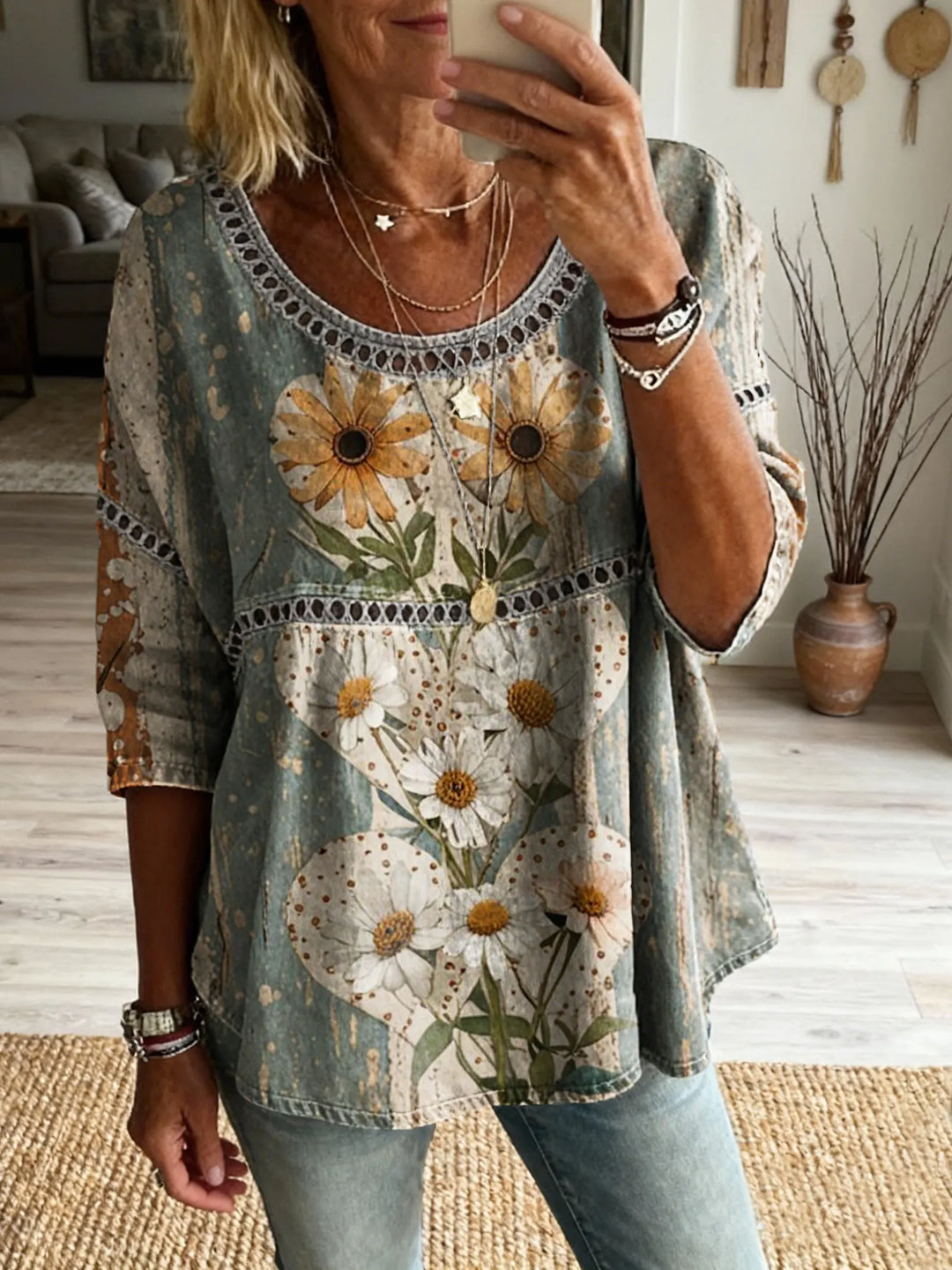 Ethnicity Bohemia Flowers Love Women's Art Print Casual Round Neck Cutout Top